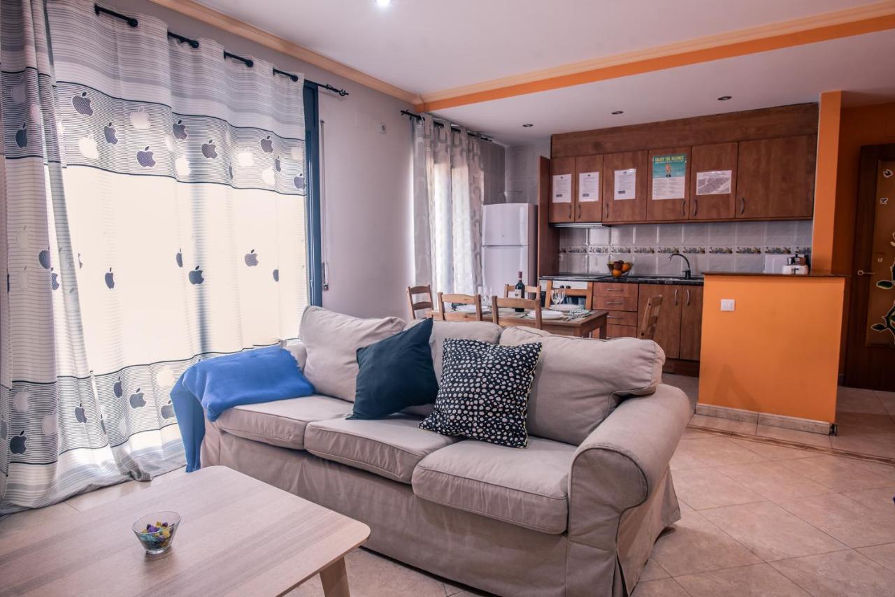 Apartaments Yaco Lloret de Mar Exteriör bild
