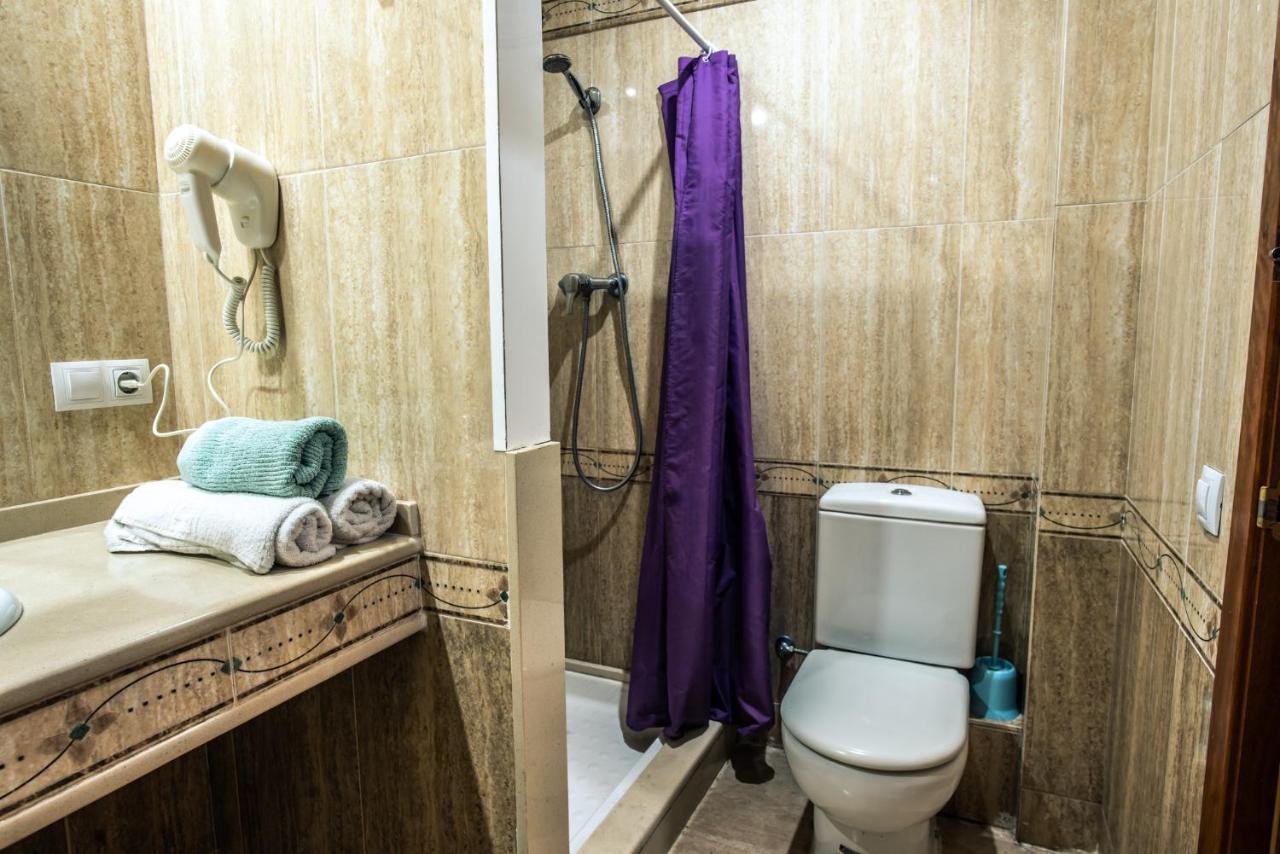 Apartaments Yaco Lloret de Mar Exteriör bild