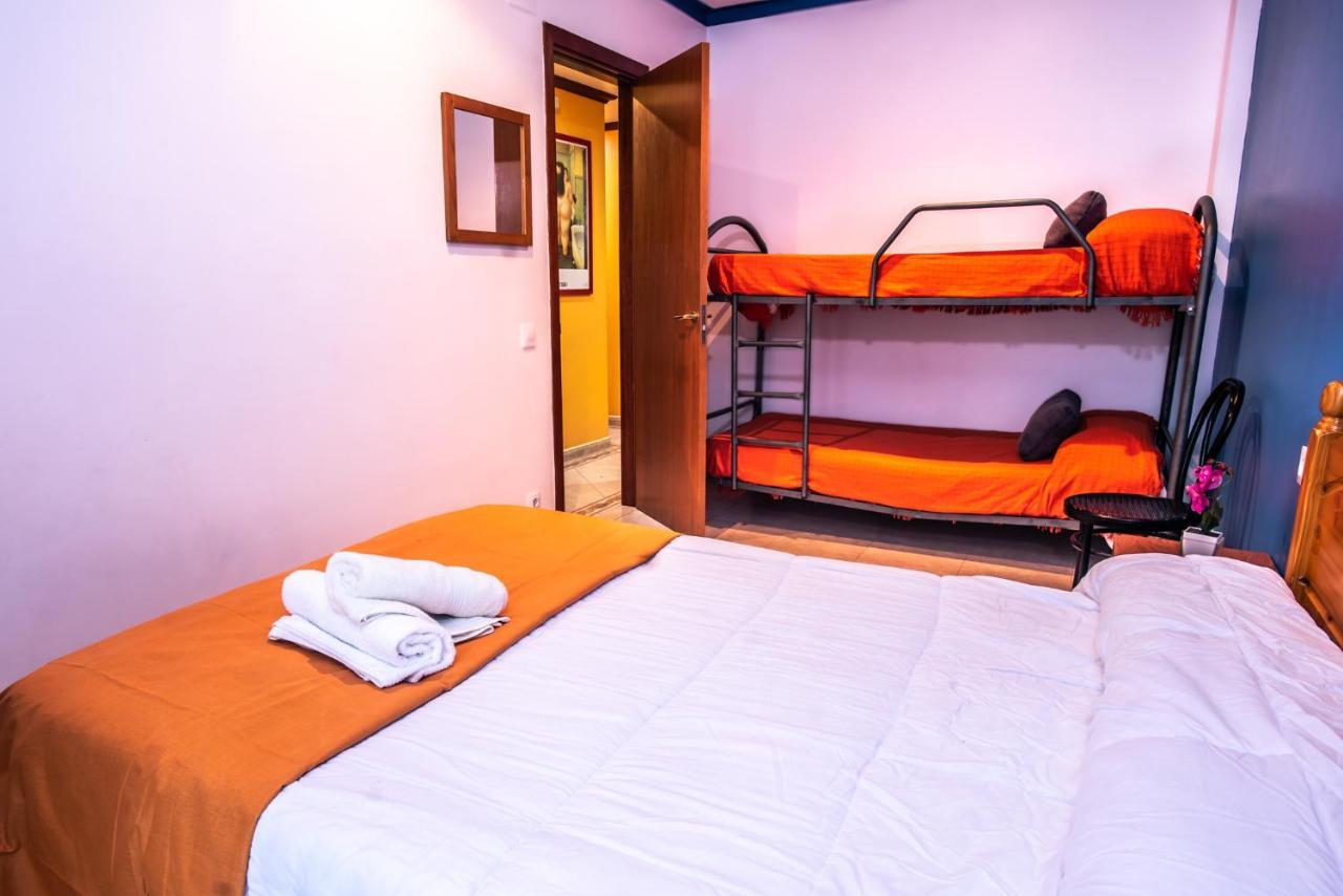 Apartaments Yaco Lloret de Mar Exteriör bild