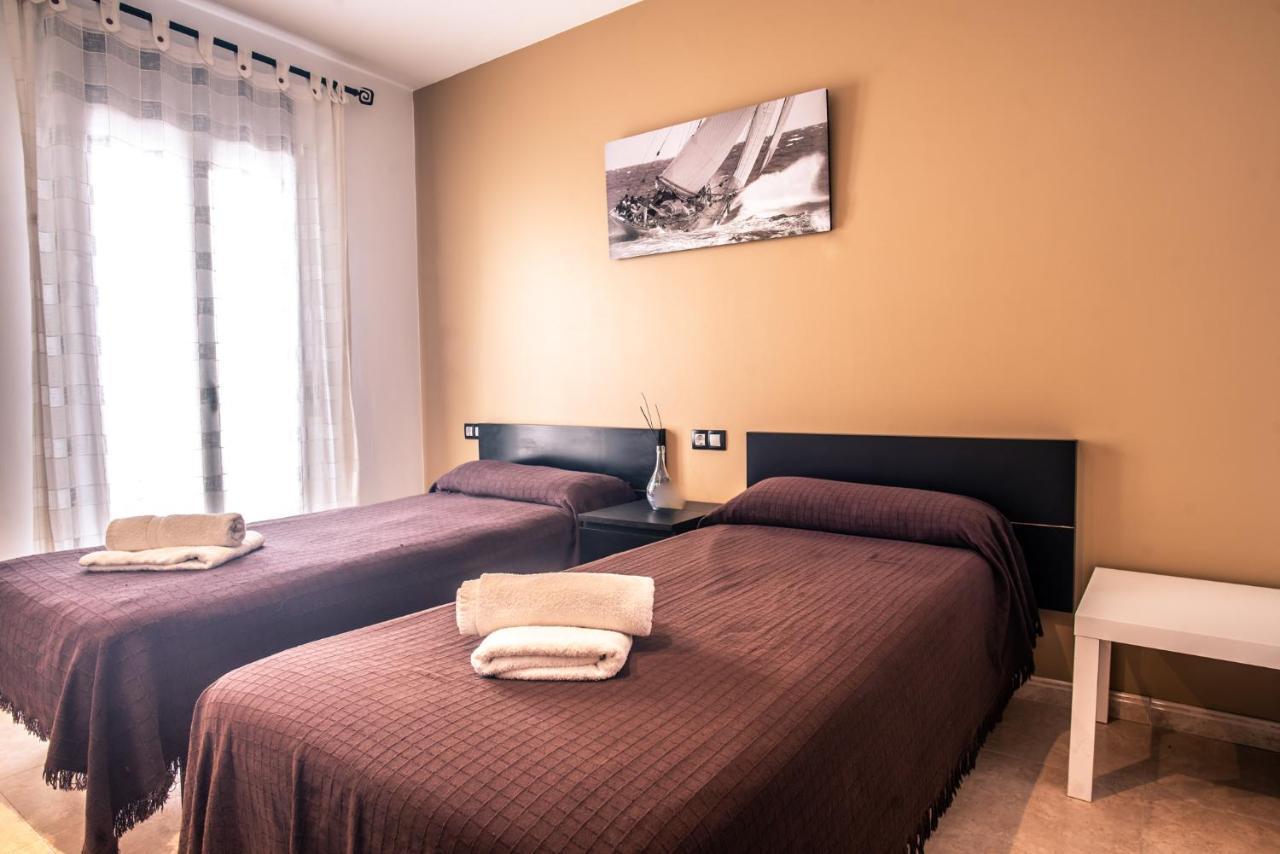 Apartaments Yaco Lloret de Mar Exteriör bild