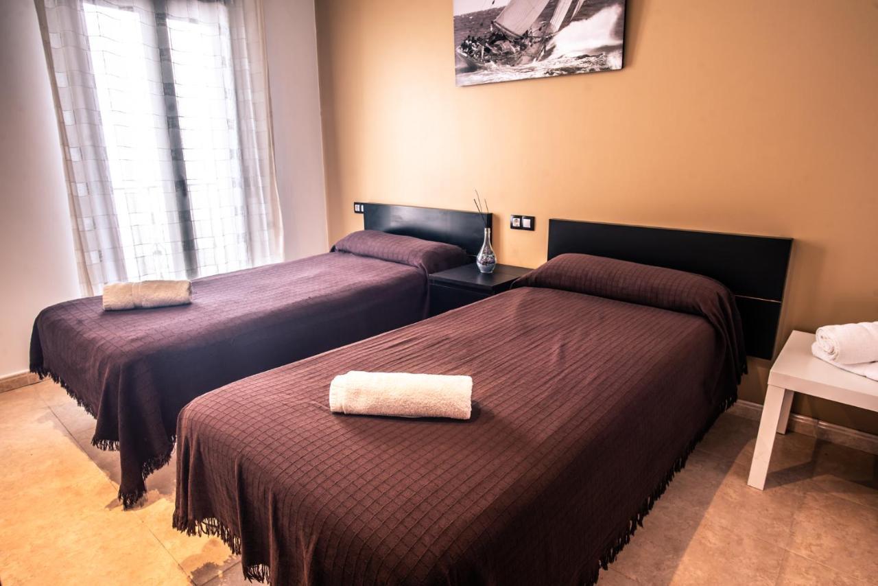 Apartaments Yaco Lloret de Mar Exteriör bild