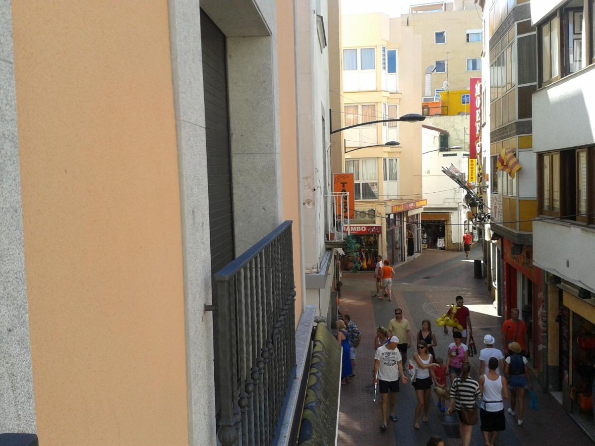 Apartaments Yaco Lloret de Mar Exteriör bild