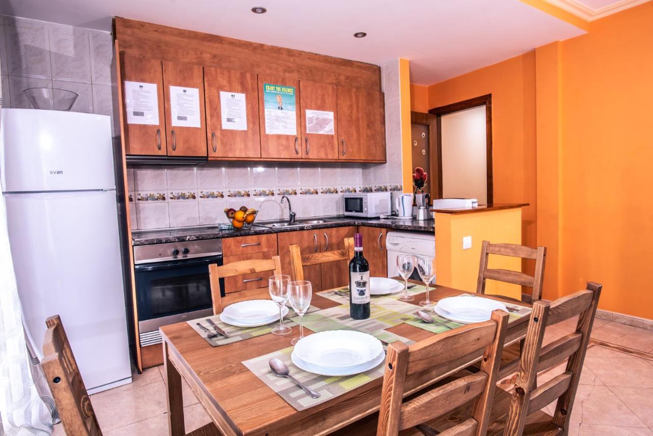 Apartaments Yaco Lloret de Mar Exteriör bild